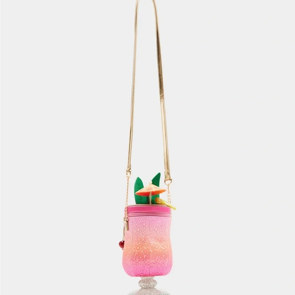NWT Betsey Johnson KITSCH 5 O'CLOCK SOMEWHERE bag! Beautiful & Fun 🍹